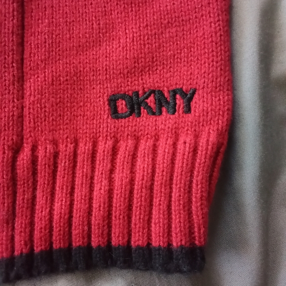 Boys DKNY Red Mock Neck Sweater Ribbed / Cable Knit Style Black Trim 100% Cotton - Picture 9 of 13